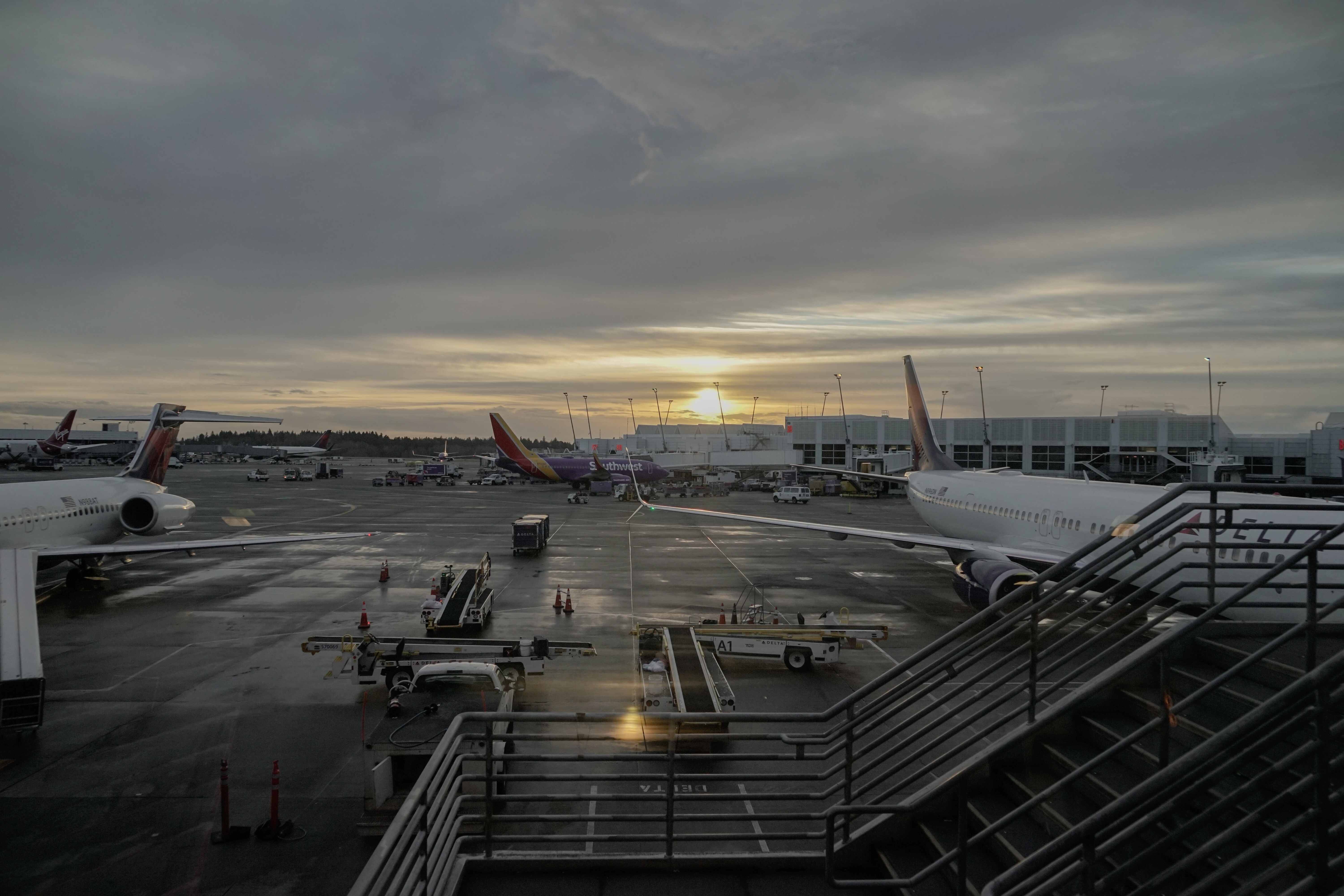 2,972 Newark New Jersey Airport Stock Photos, High-Res Pictures, and Images  - Getty Images